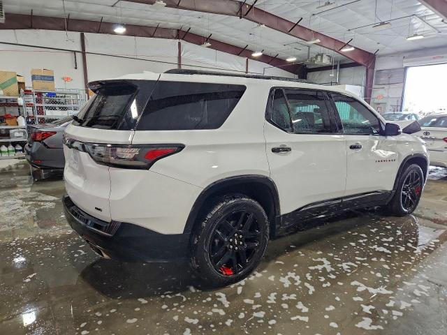 Chevrolet Traverse Premier Image 2