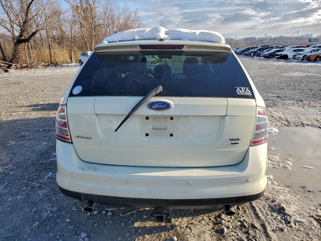 Ford Edge Sel Plus Image 2