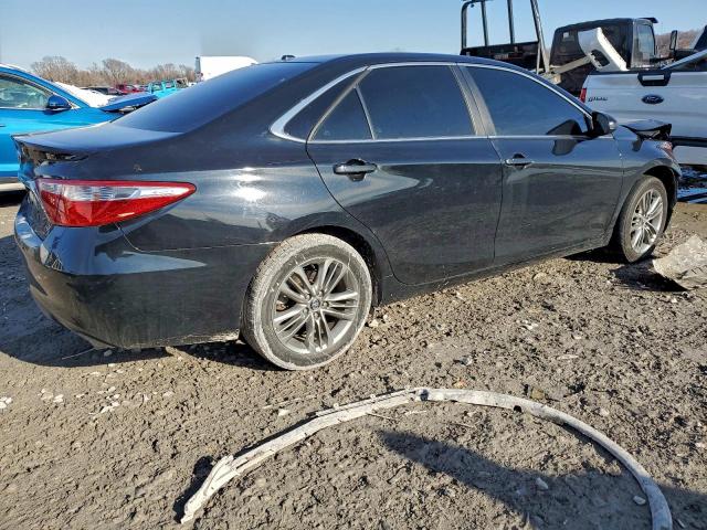 Toyota Camry Le Image 2