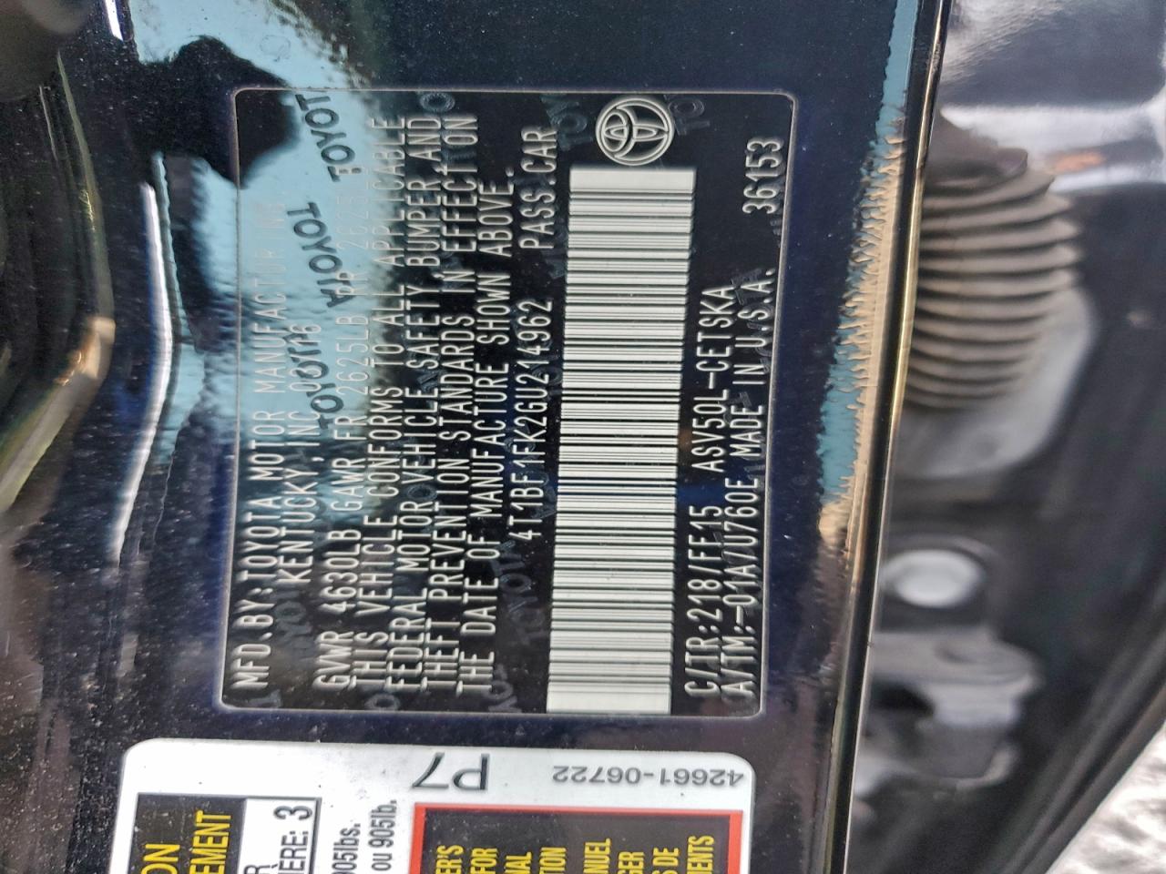 Toyota Camry Le Image 5