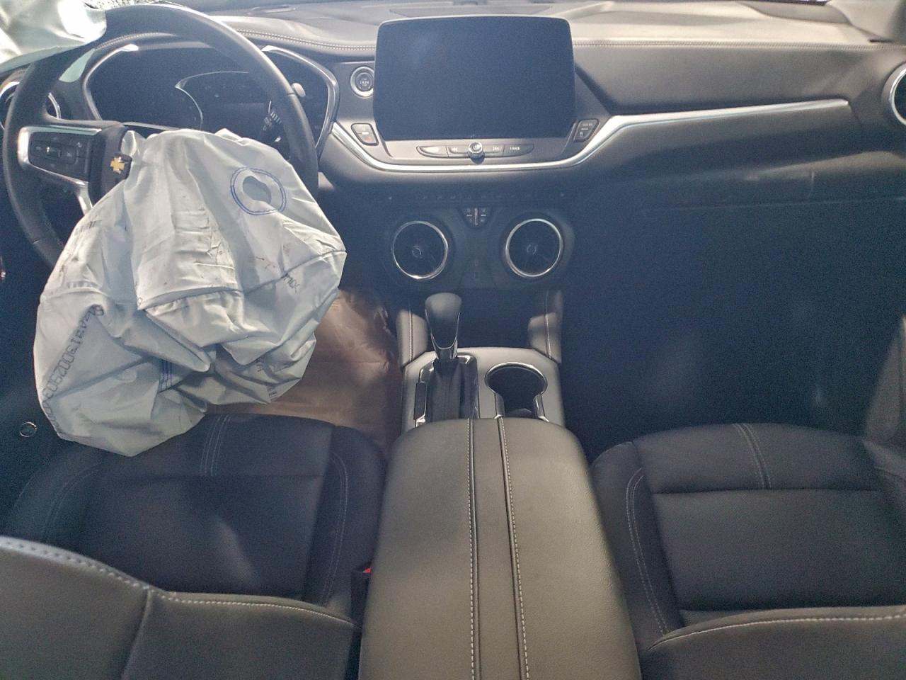 Chevrolet Blazer 3lt Image 4