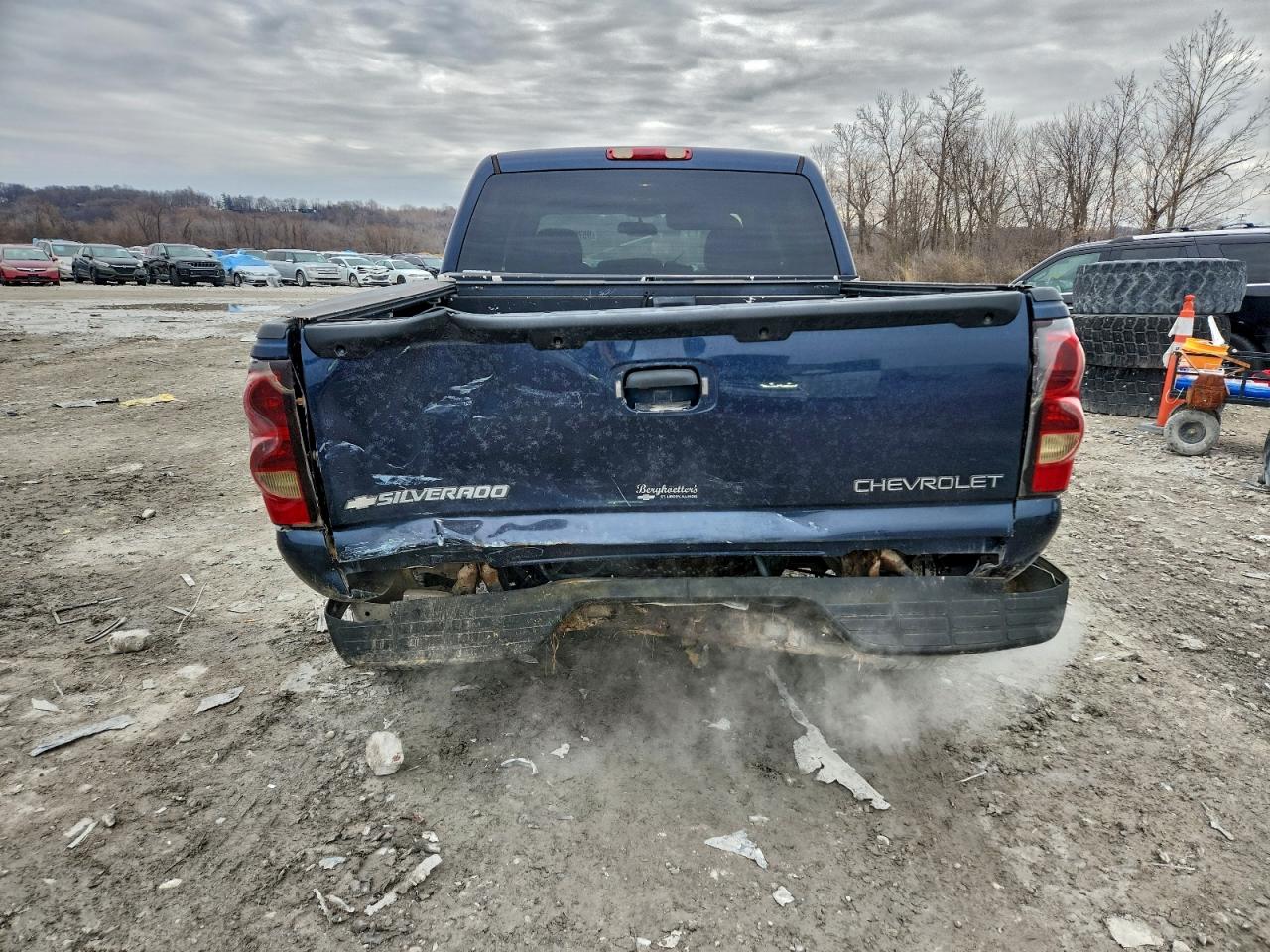 Chevrolet Silverado K1500 Image 11