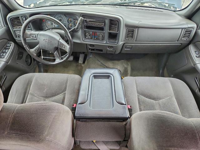 Chevrolet Silverado K1500 Image 4