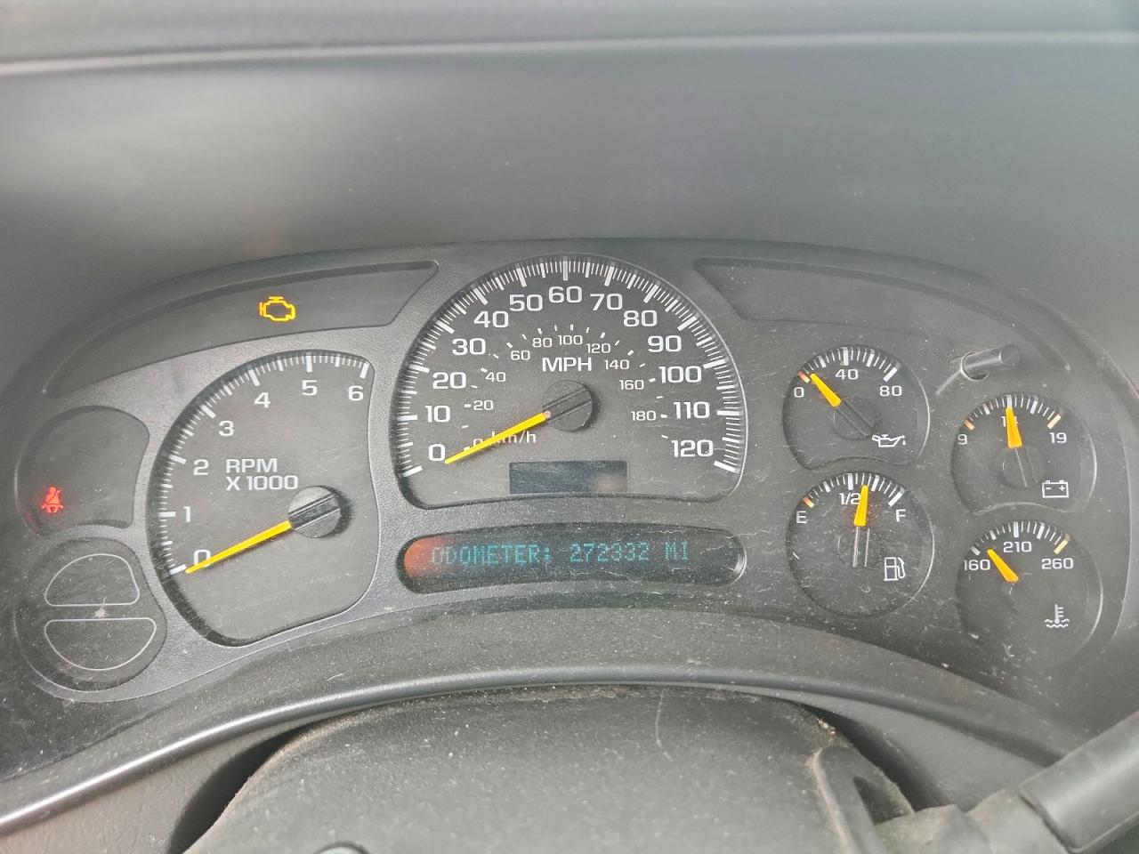 Chevrolet Silverado K1500 Image 3