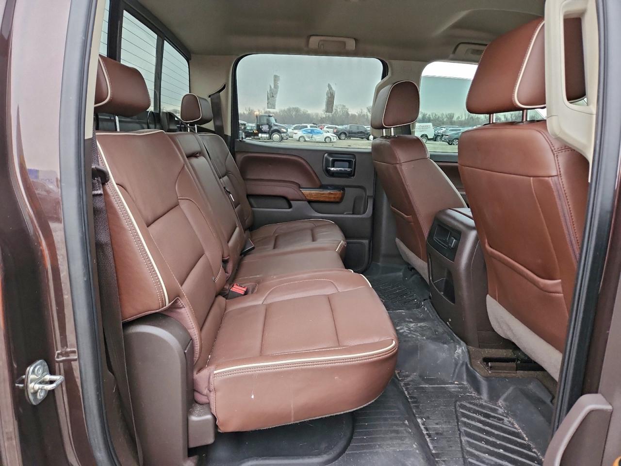 Chevrolet Silverado K1500 High Country Image 4