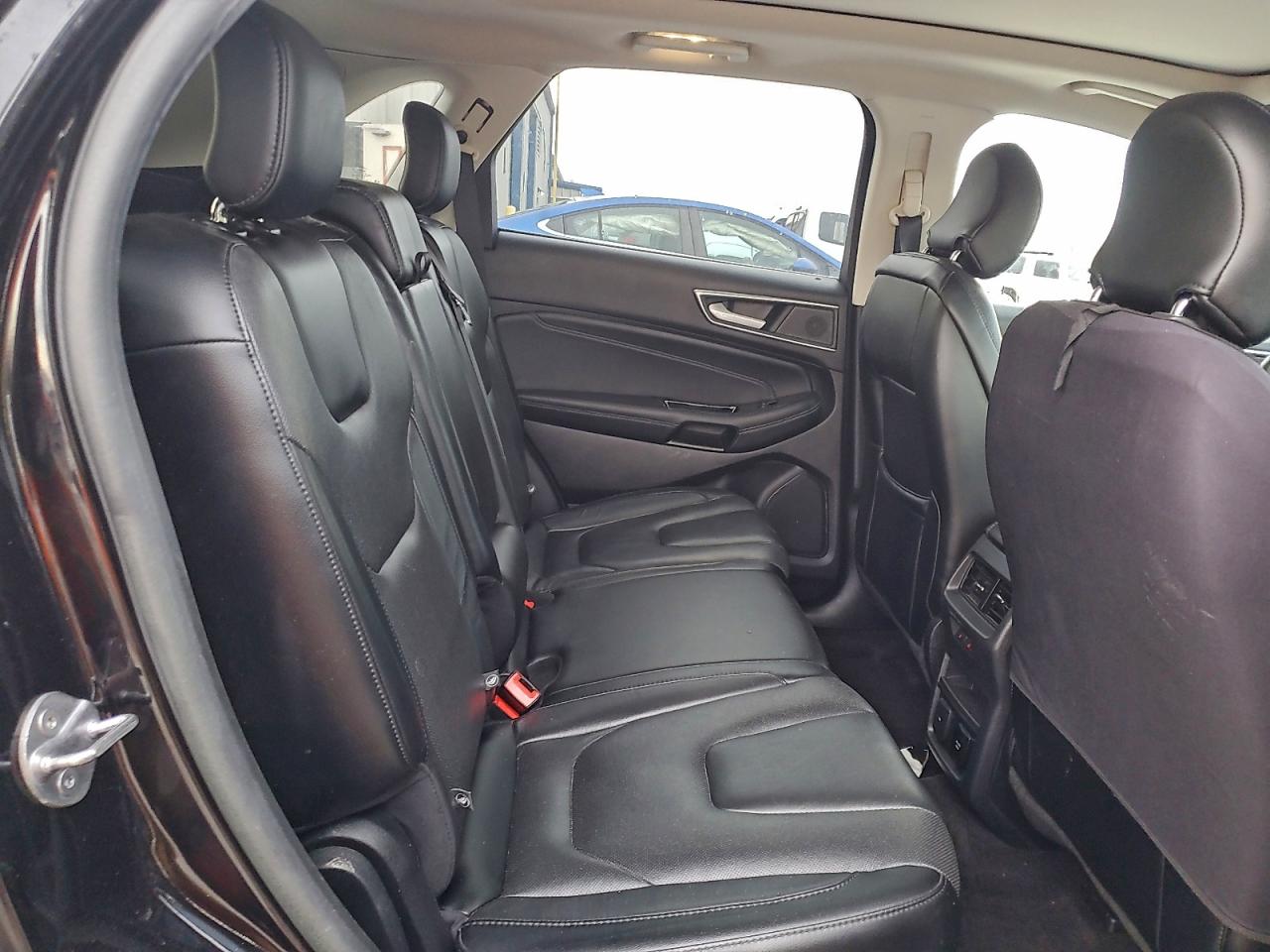 Ford Edge Titanium Image 8