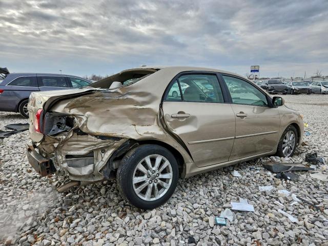 Toyota Corolla Base Image 12