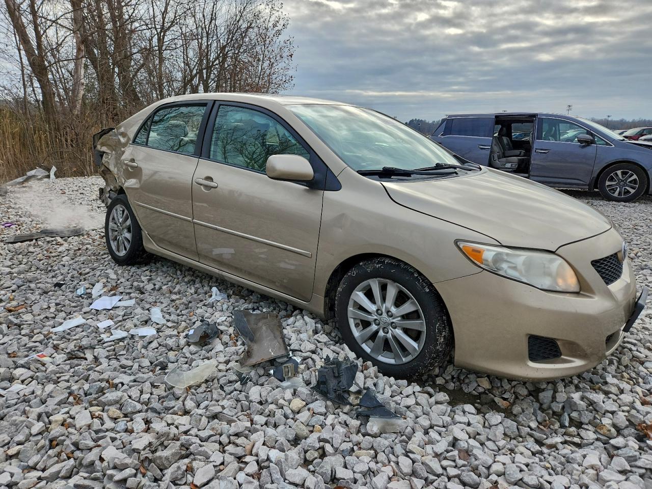 Toyota Corolla Base Image 4