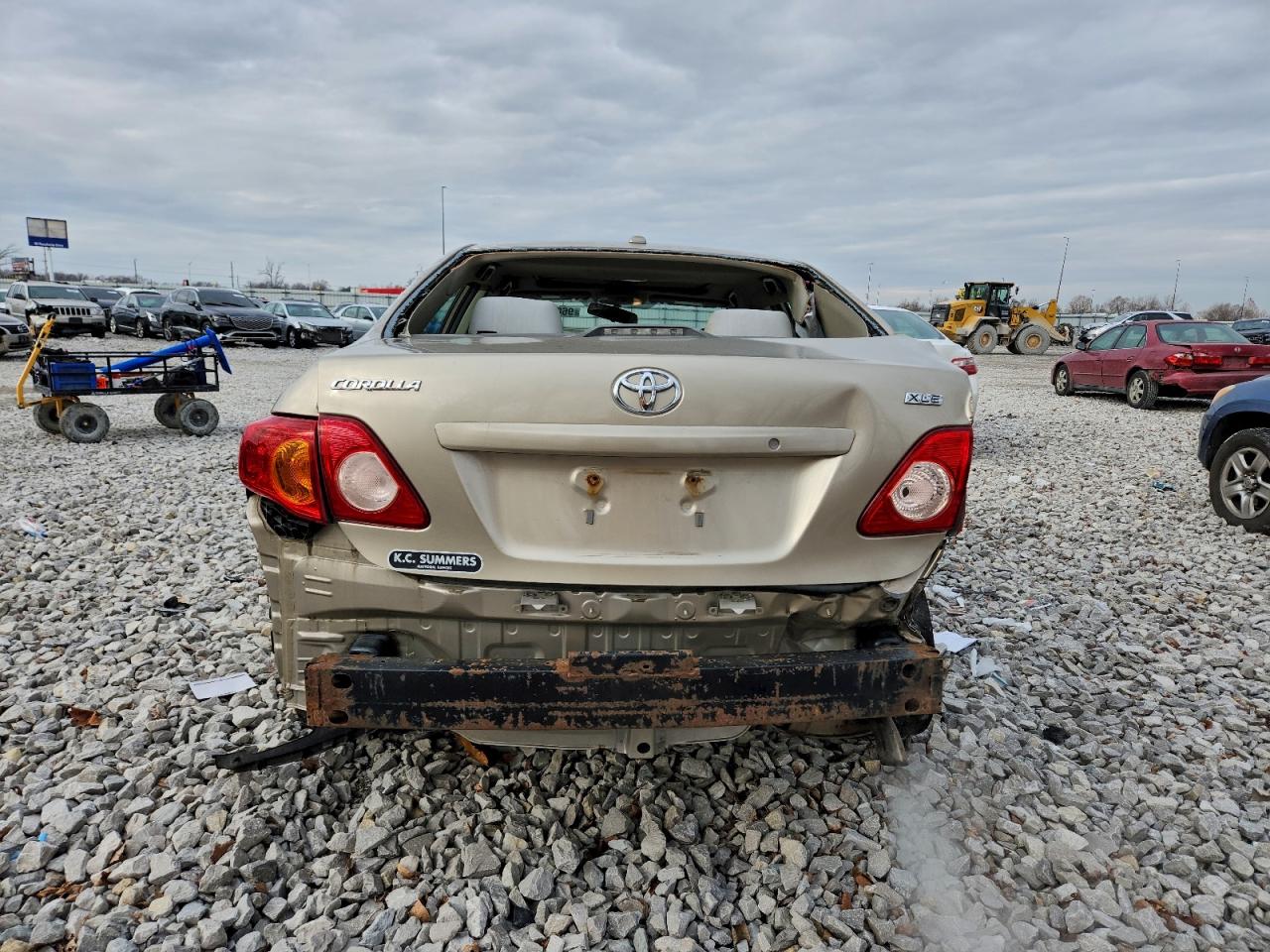 Toyota Corolla Base Image 7