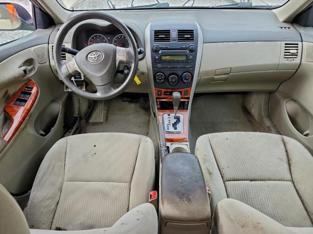 Toyota Corolla Base Image 9