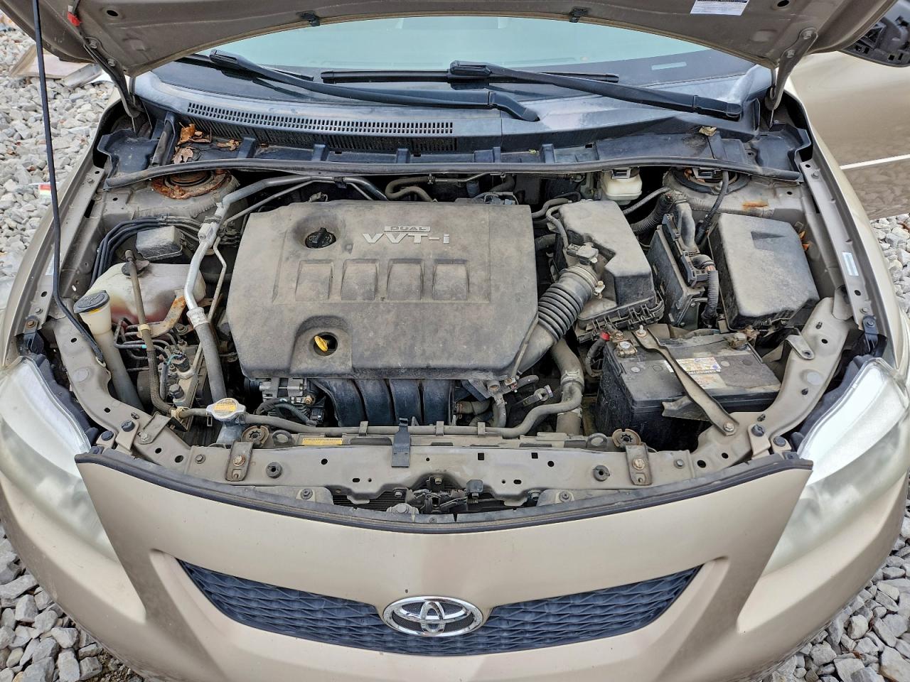 Toyota Corolla Base Image 6