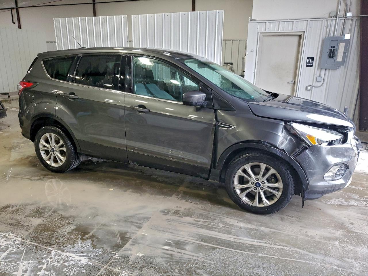 Ford Escape Se Image 3