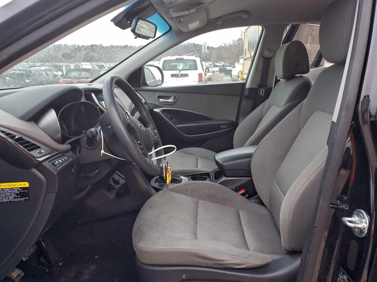 Hyundai SANTA FE Se Image 9