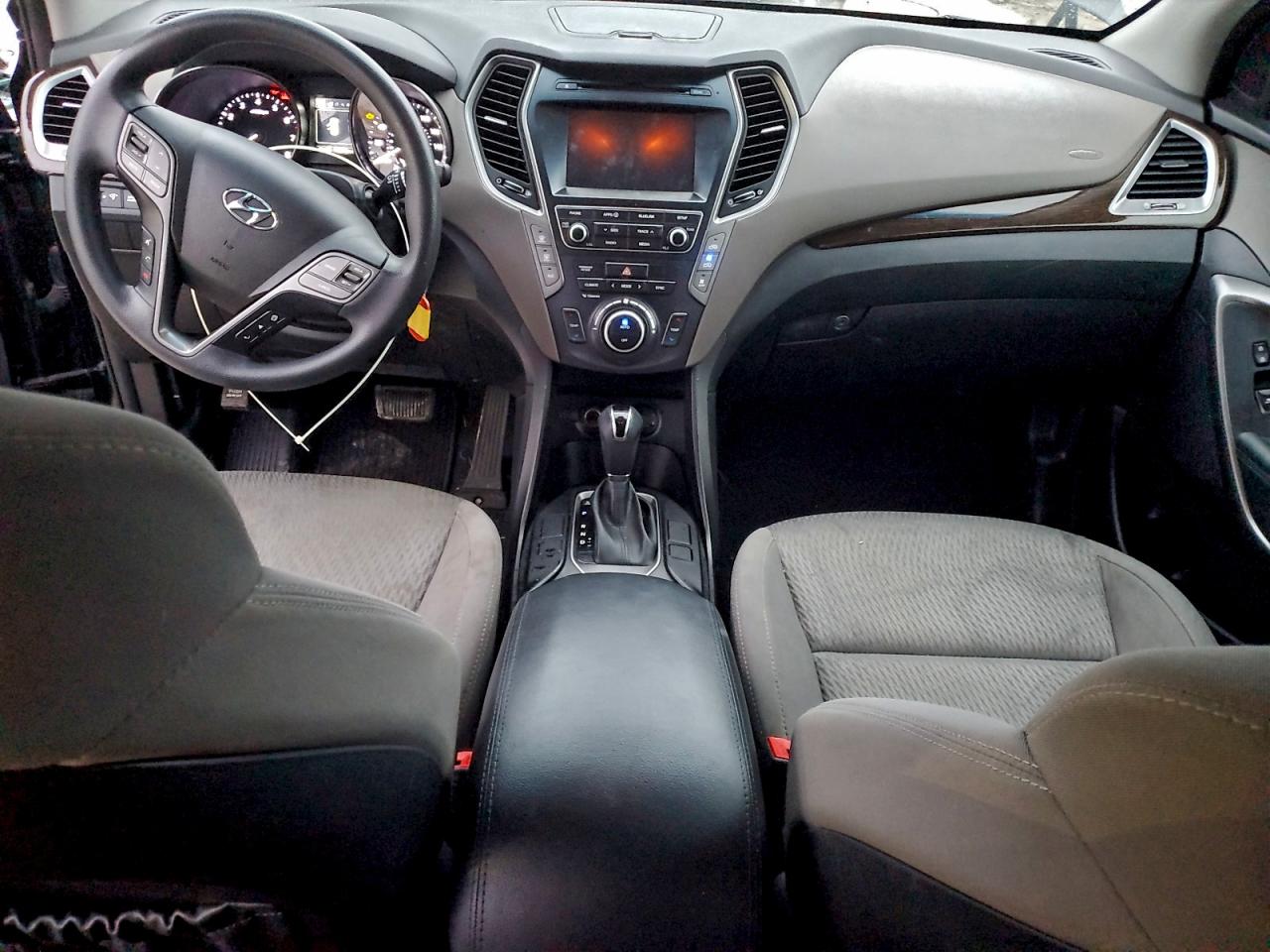 Hyundai SANTA FE Se Image 13