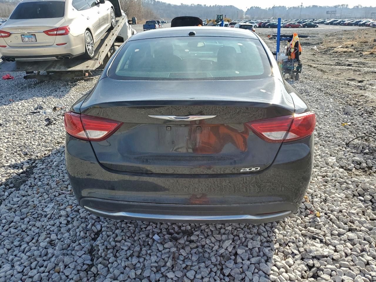 Chrysler 200 Limited Image 6