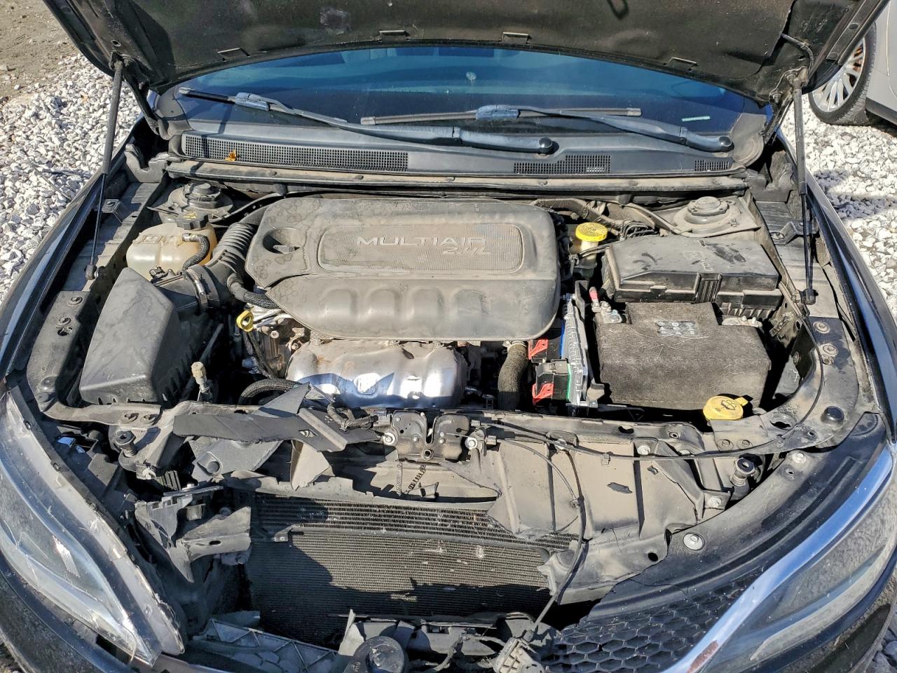 Chrysler 200 Limited Image 7