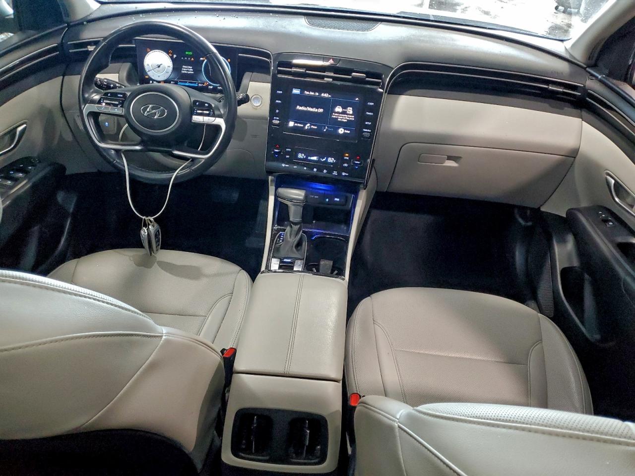 Hyundai TUCSON Sel Image 2