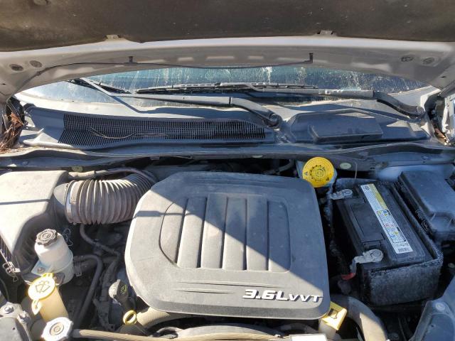 Chrysler Minivan Touring Image 10