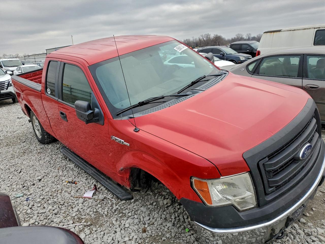 Ford F-150 Super Cab Image 3