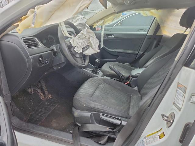 Volkswagen Jetta Base Image 11