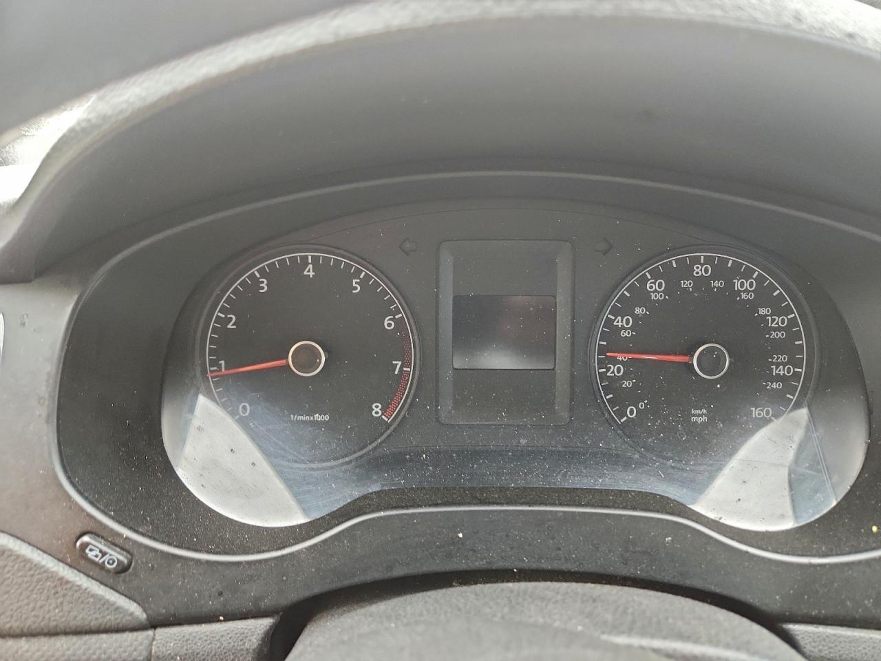 Volkswagen Jetta Base Image 5