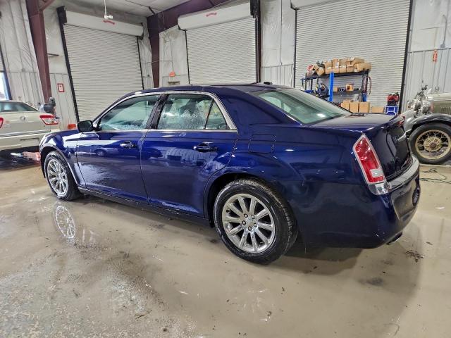 Chrysler 300 Image 2