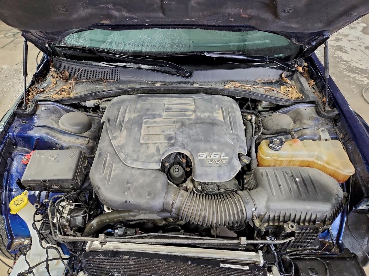 Chrysler 300 Image 9