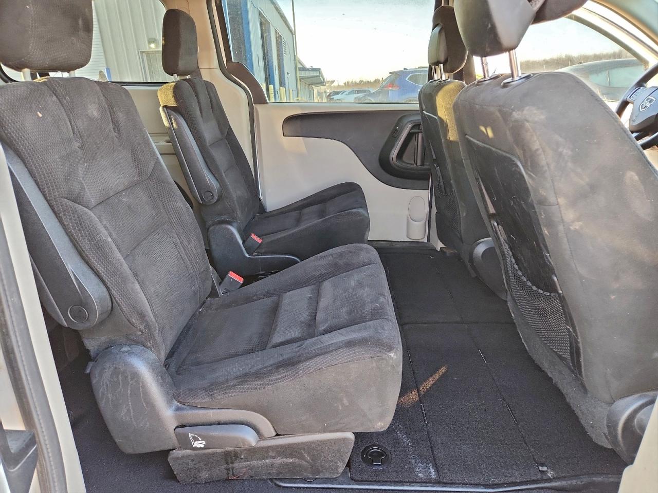 Dodge Caravan Sxt Image 5