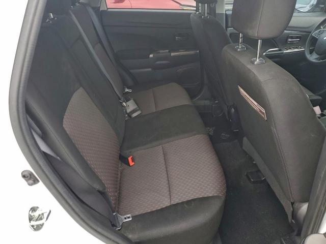 Mitsubishi Outlander Es Image 9