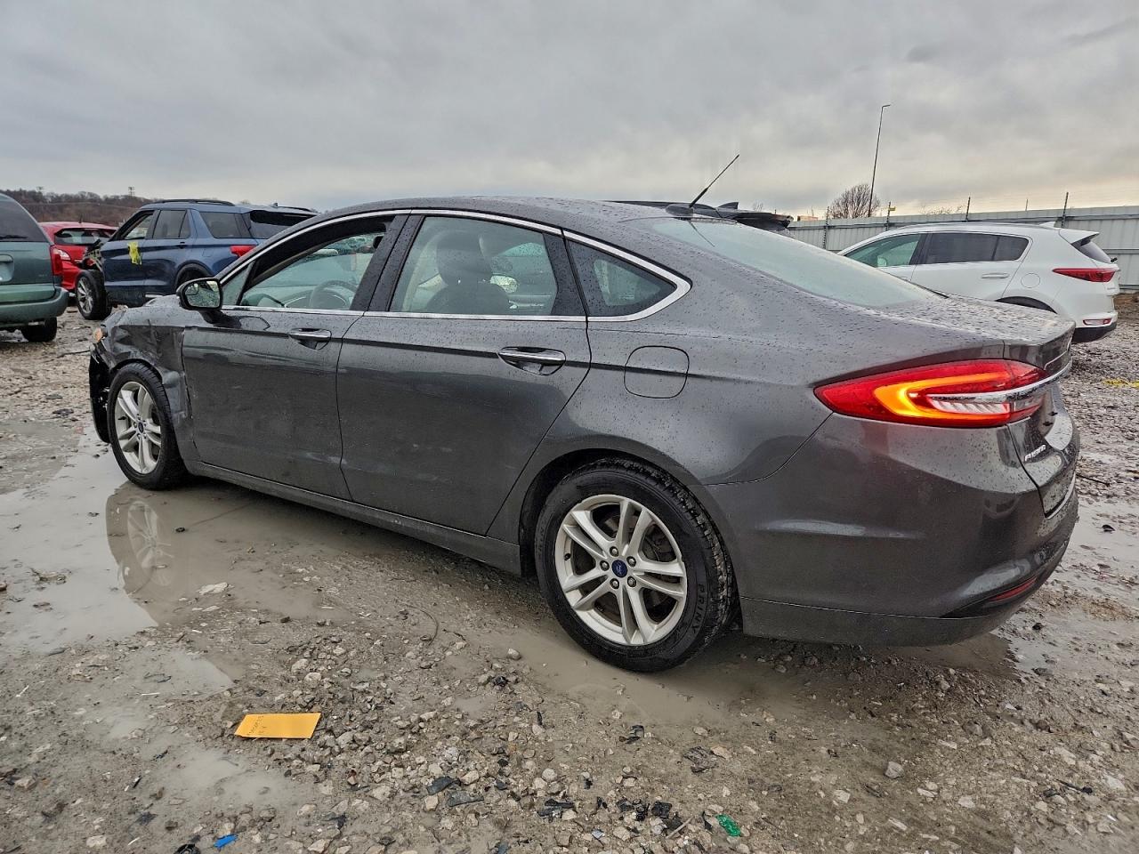 Ford Fusion Se Image 5
