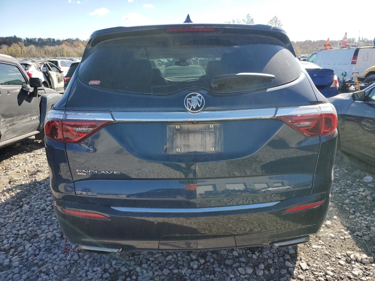 Buick Enclave Essence Image 4