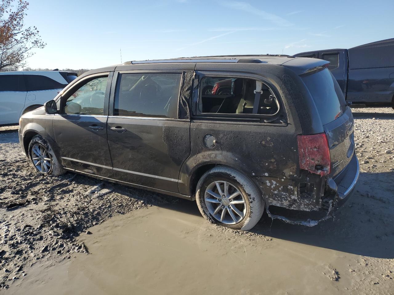 Dodge Caravan Sxt Image 2