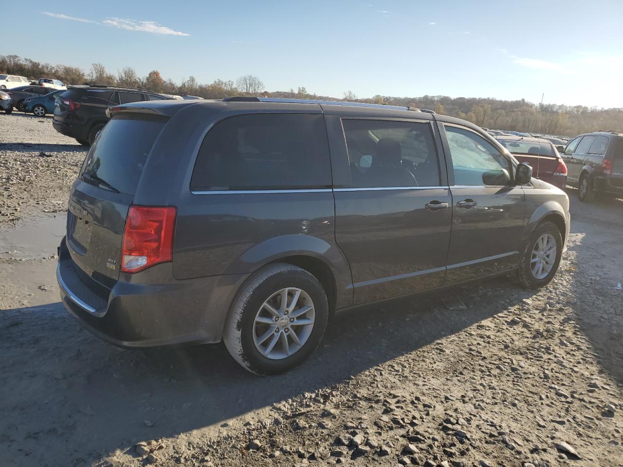 Dodge Caravan Sxt Image 4