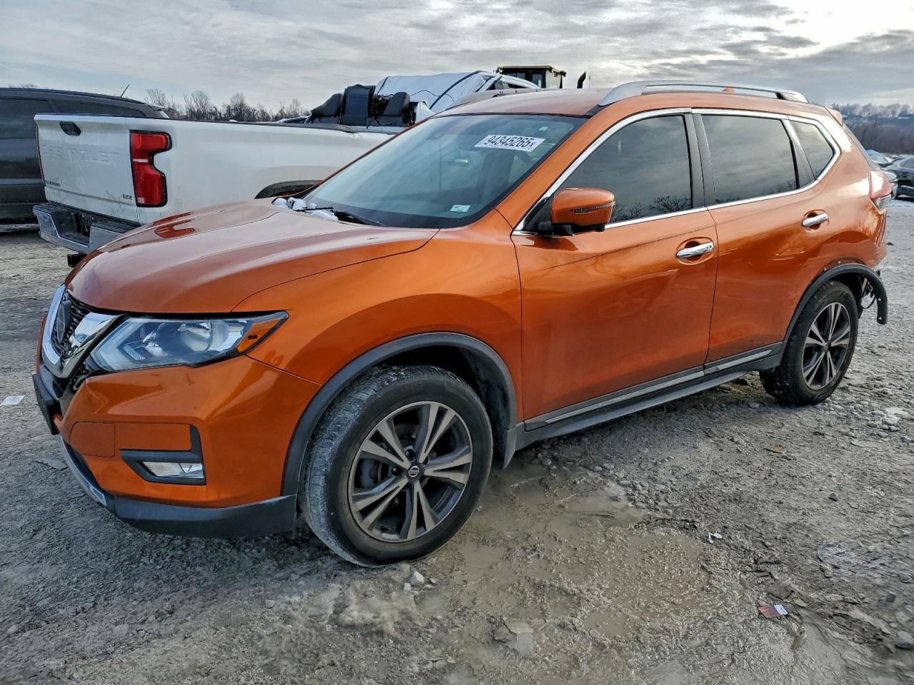 Nissan Rogue S Image 1