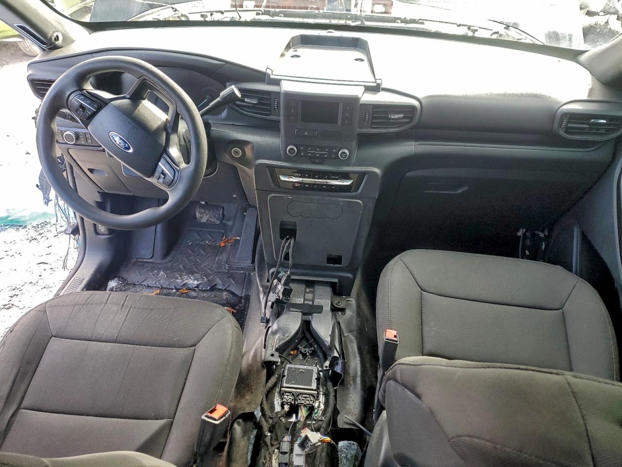 Ford Explorer Police Interceptor Image 10