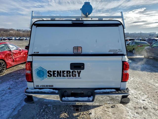 GMC Sierra C1500 Image 4