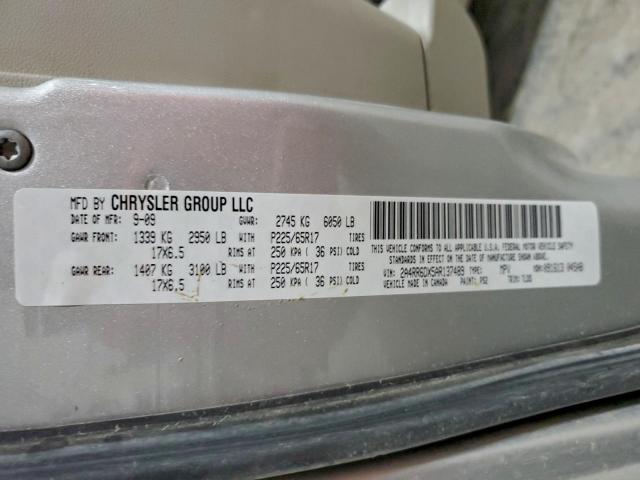 Chrysler Minivan Limited Image 11