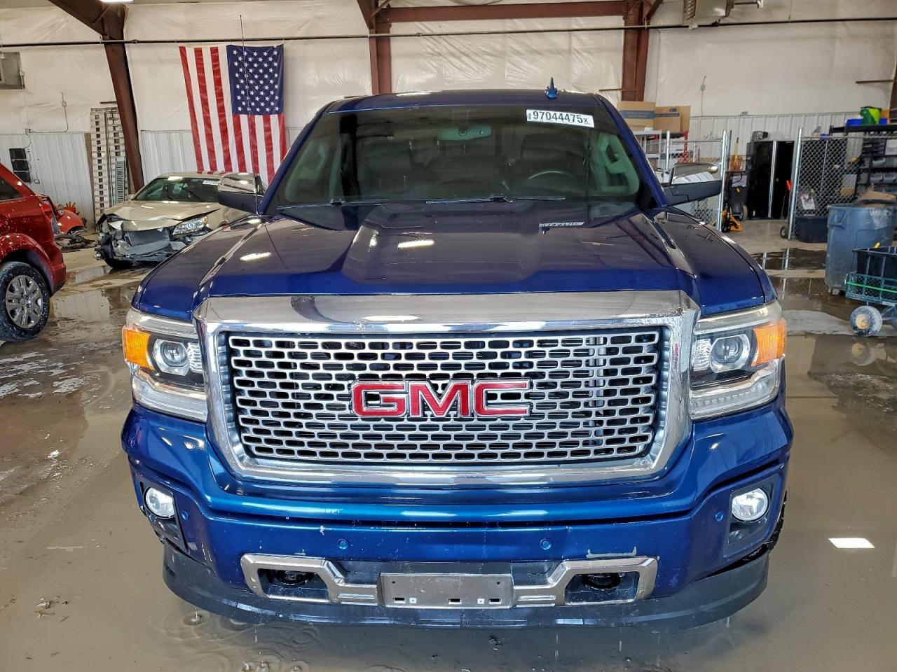 GMC Sierra K1500 Denali Image 11
