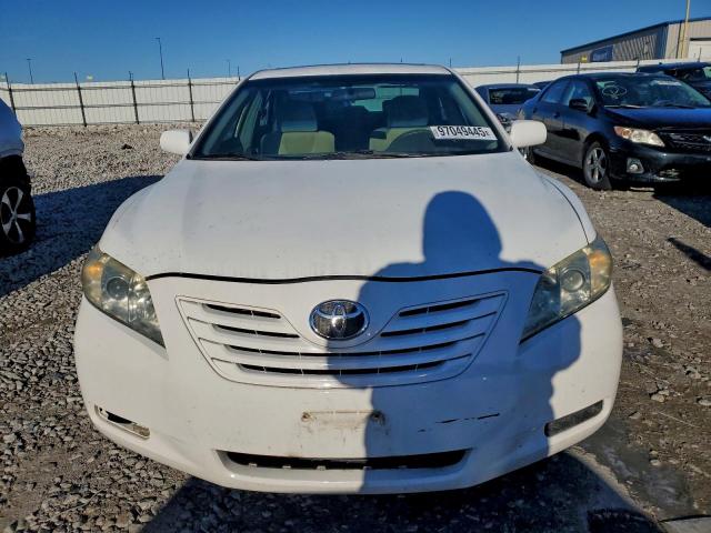 Toyota Camry Ce Image 9