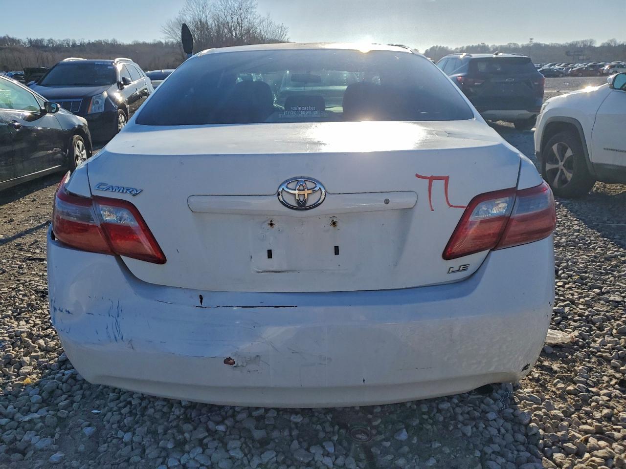 Toyota Camry Ce Image 8