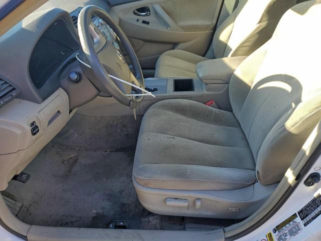 Toyota Camry Ce Image 4