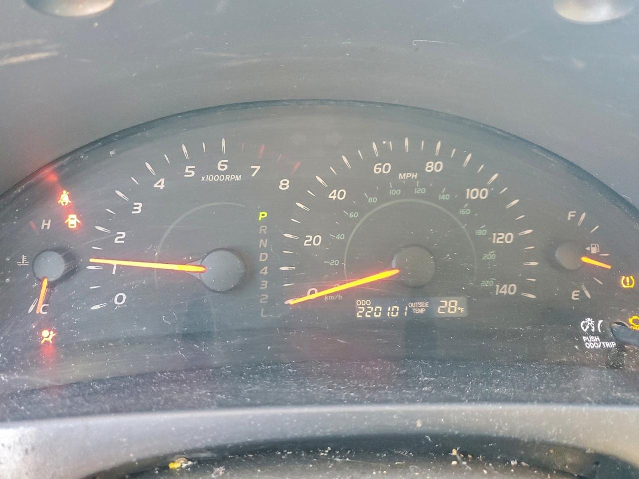 Toyota Camry Ce Image 5