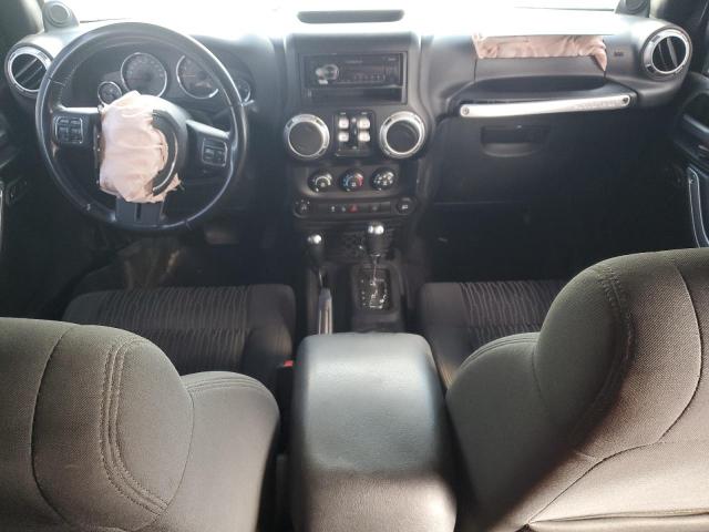 Jeep Wrangler Sahara Image 7