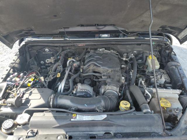 Jeep Wrangler Sahara Image 12