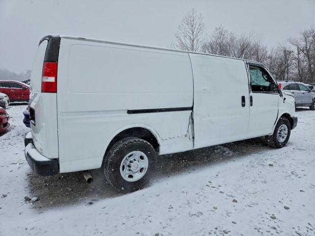 Chevrolet Express Image 7