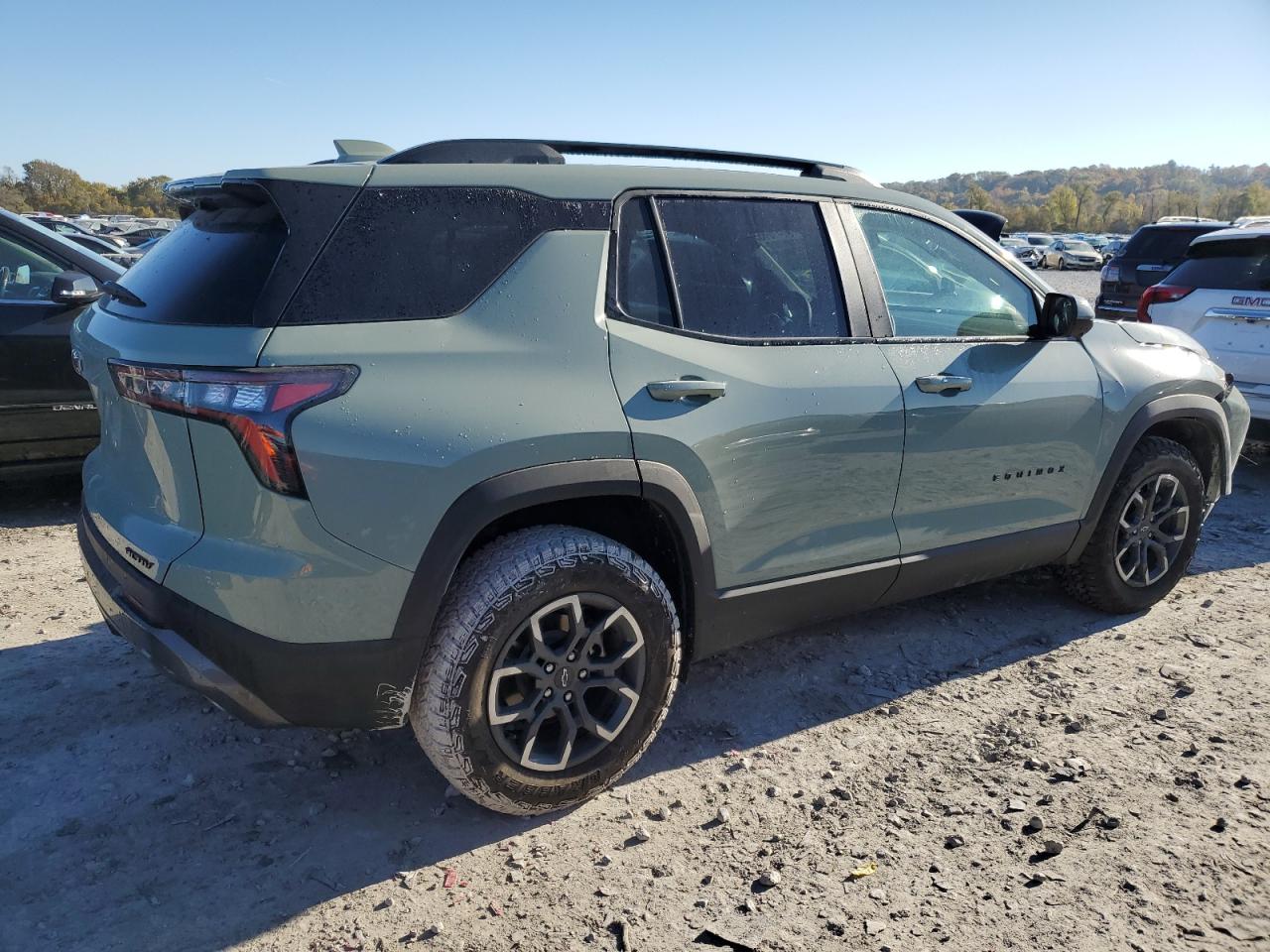 Chevrolet Equinox Activ Image 13