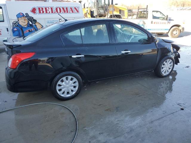 Nissan Versa S Image 2
