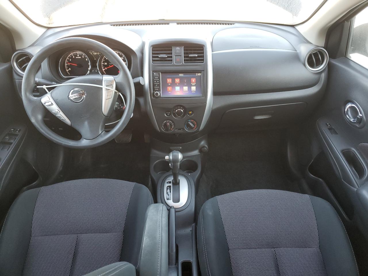Nissan Versa S Image 11