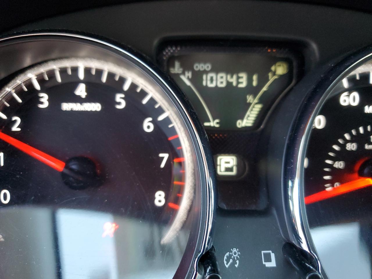 Nissan Versa S Image 12