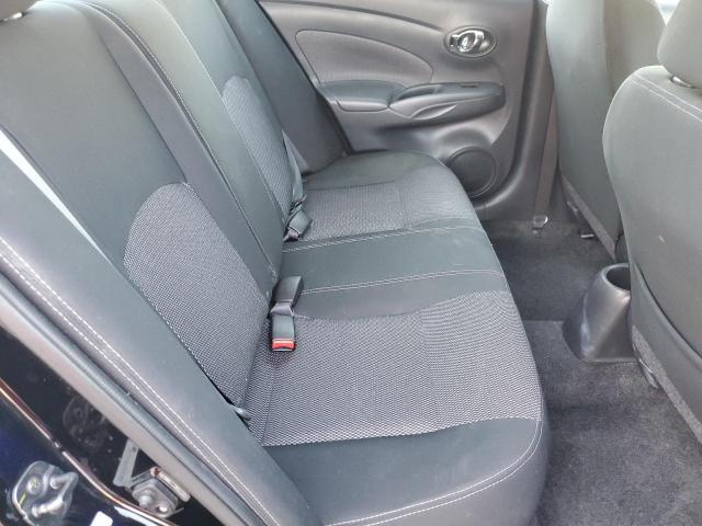 Nissan Versa S Image 9